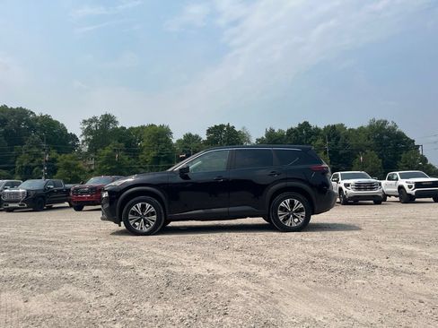 Used 2023 Nissan Rogue SV AWD/4WD image 16