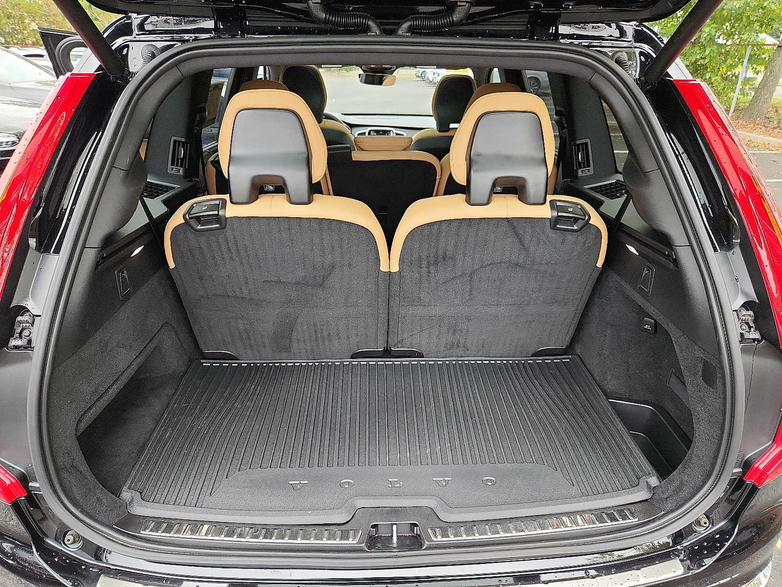 Certified 2024 Volvo XC90 B6 Ultimate AWD/4WD image 27