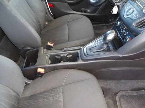 Used 2016 Ford Focus S FWD image 18