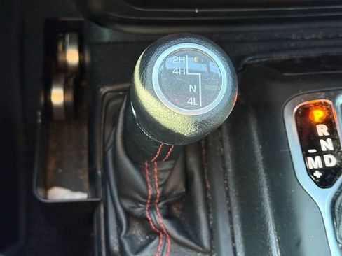 Used 2022 Jeep Gladiator Rubicon w/ LED Lighting Group AWD/4WD image 23