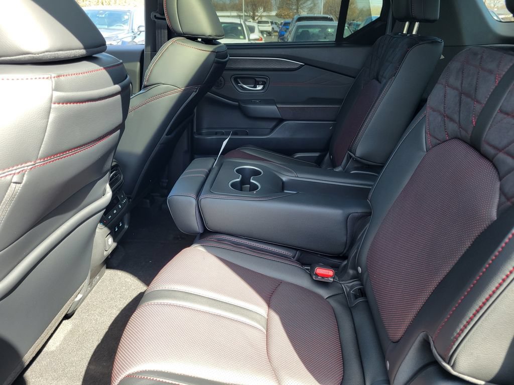 New 2026 Honda Pilot Black Edition image 34