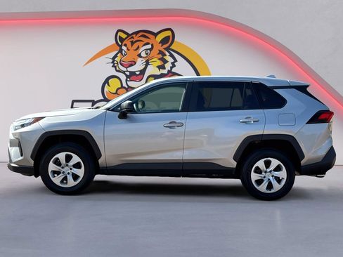 Used 2024 Toyota RAV4 LE image 8