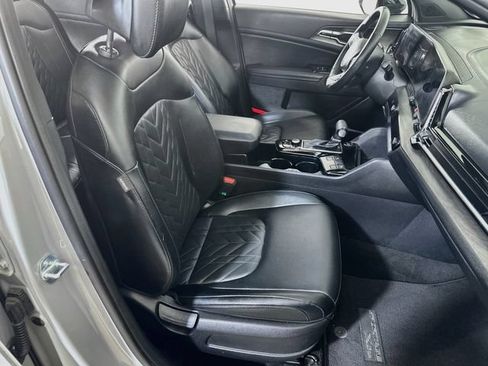 Used 2024 Kia Sportage X-Line w/ X-Line Premium Package AWD/4WD image 12