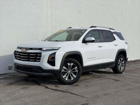 Used 2025 Chevrolet Equinox LT w/ Convenience Package II image 1