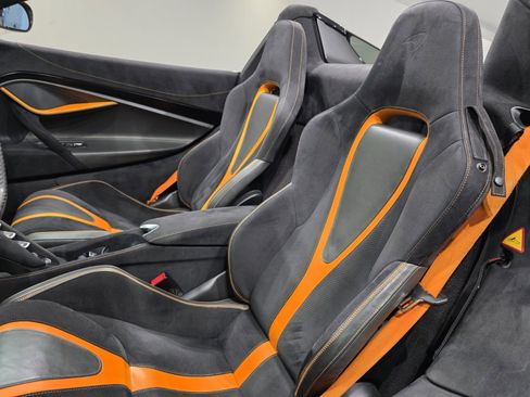 Used 2020 McLaren 720S Performance image 8