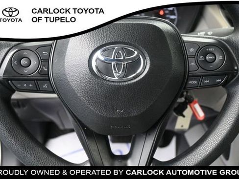 Used 2025 Toyota Corolla Cross L FWD image 19