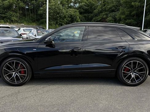 Used 2023 Audi Q8 Prestige w/ Prestige Package AWD/4WD image 11