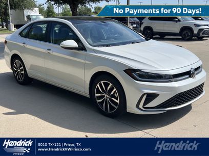 Used 2025 Volkswagen Jetta SE w/ Sunroof Package
