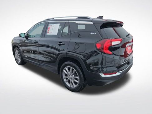 Used 2024 GMC Terrain SLT AWD/4WD image 4
