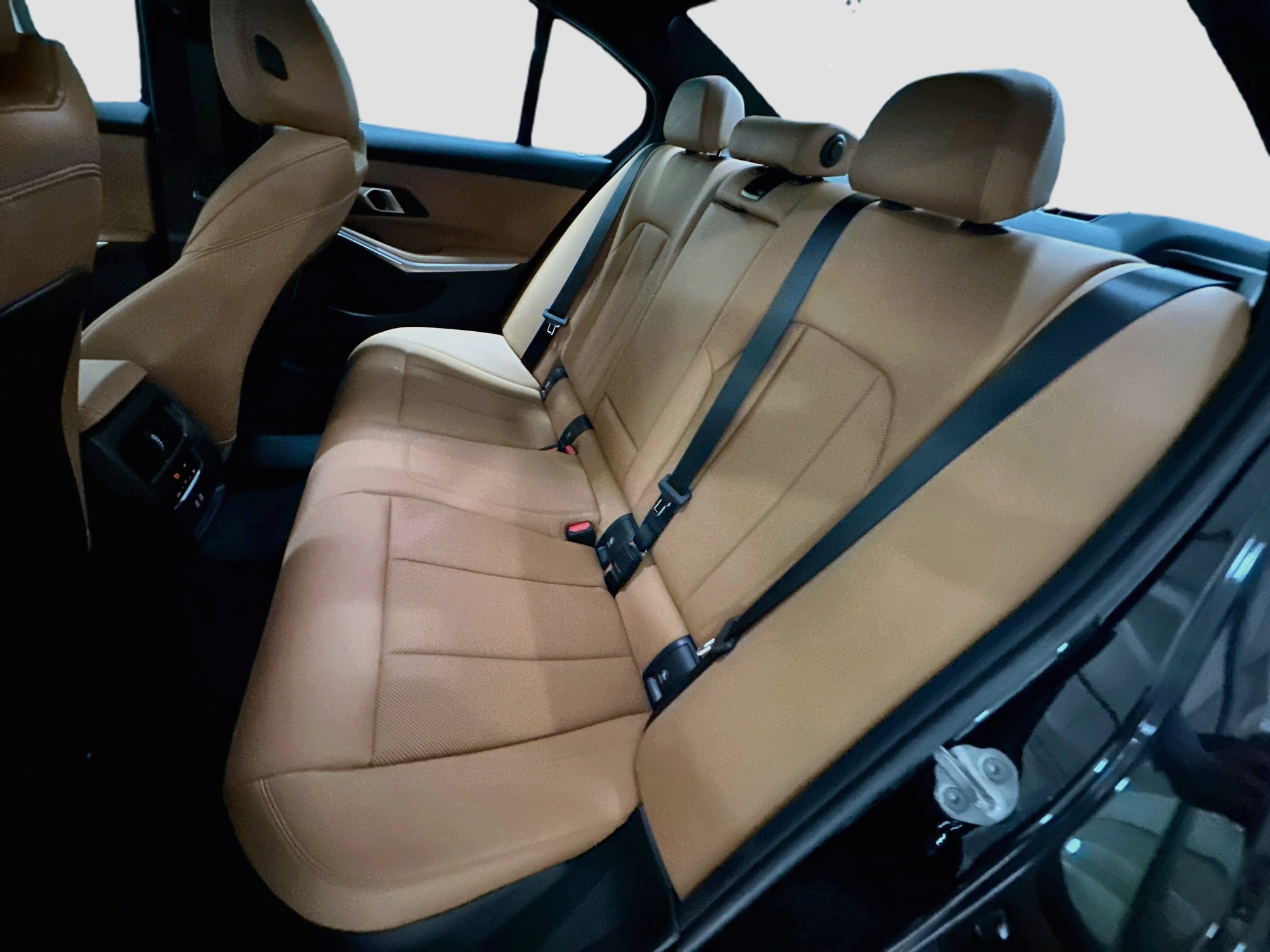 Certified 2025 BMW 330i Sedan w/ Premium Package RWD image 23