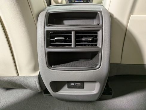 Certified 2023 Cadillac XT5 Premium Luxury w/ LPO, Floor Liner Package image 27