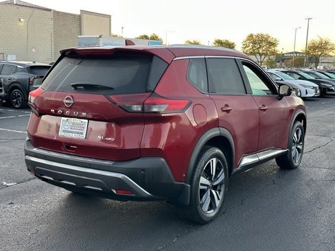 Used 2022 Nissan Rogue SL w/ SL Premium Package image 4