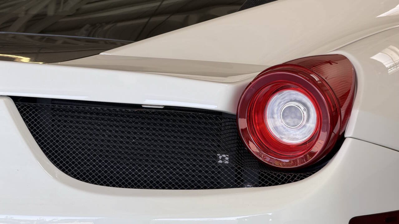 Used 2012 Ferrari 458 Italia Coupe RWD image 47