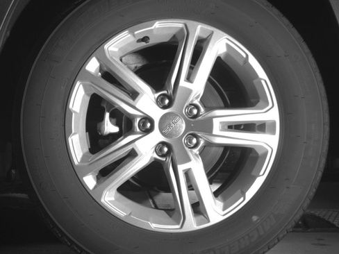 Used 2024 GMC Terrain SLE image 14