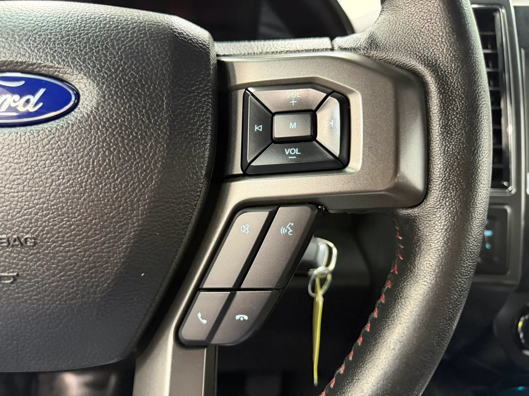 Used 2019 Ford F150 XLT w/ Equipment Group 302A Luxury AWD/4WD image 33