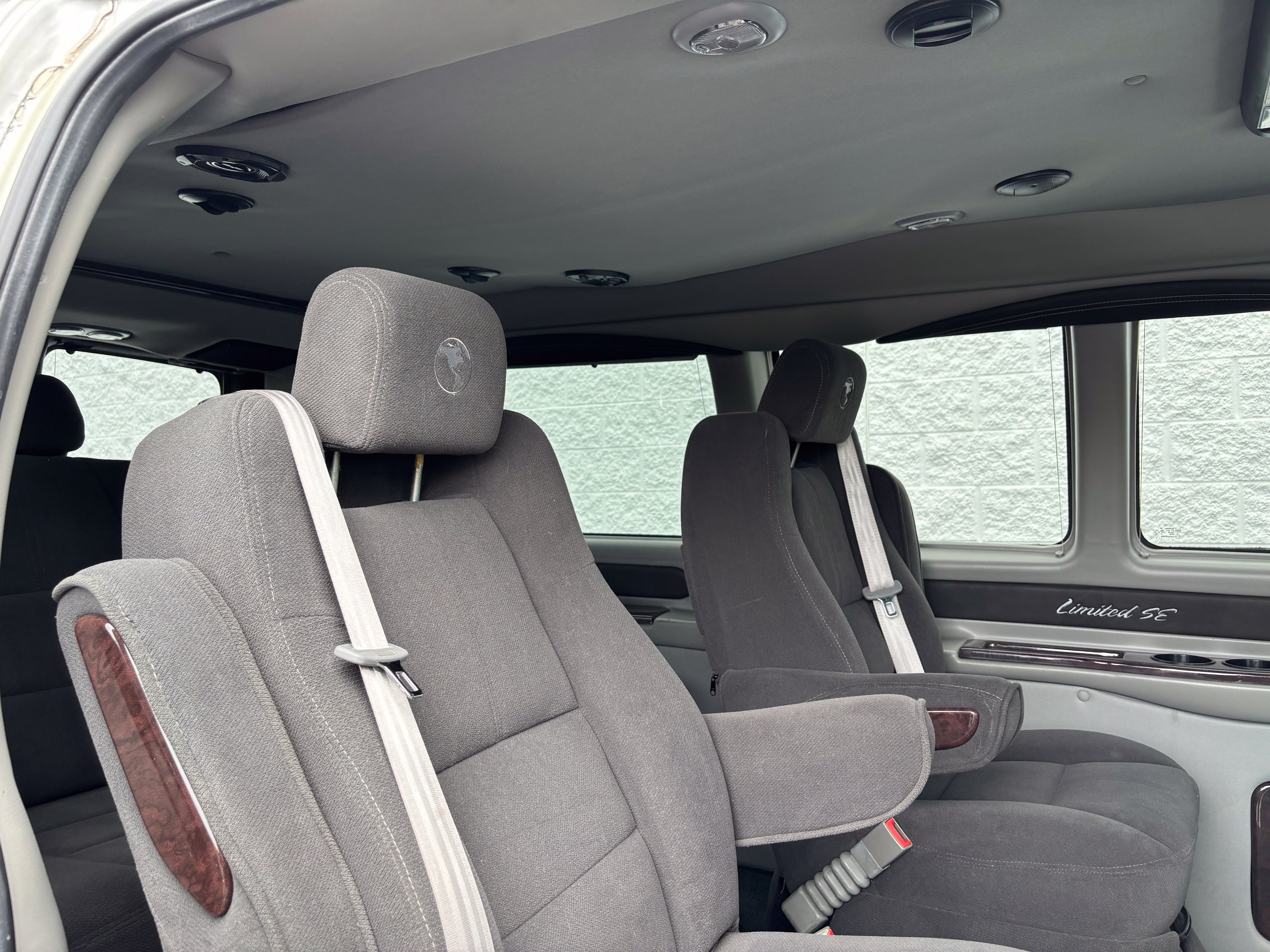 Used 2019 Chevrolet Express 2500 w/ Enhanced Convenience Package RWD image 37