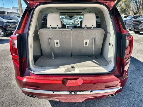 Certified 2023 GMC Acadia Denali w/ Denali Ultimate Package image 26