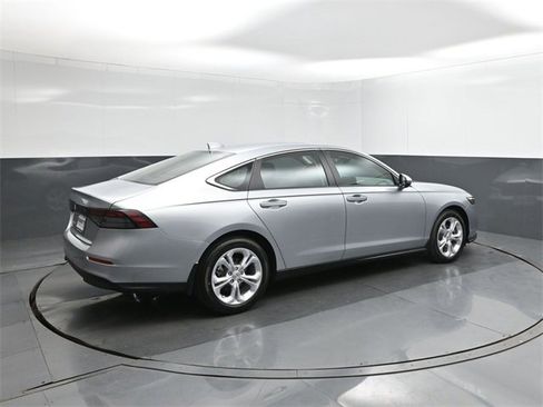 New 2025 Honda Accord LX image 11