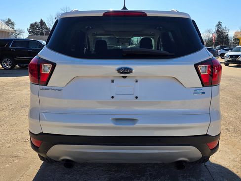 Used 2019 Ford Escape SEL image 19