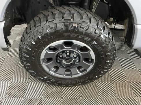 Certified 2024 Ford F350 Platinum w/ Tremor Off-Road Package AWD/4WD image 34
