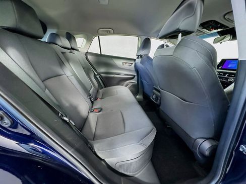 Used 2023 Toyota Venza LE image 27