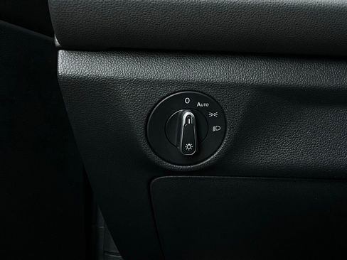 Used 2025 Volkswagen Jetta Sport image 20