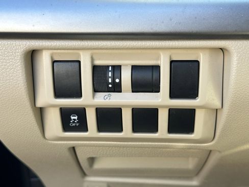 Used 2018 Subaru Outback 2.5i image 29