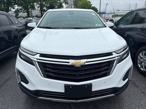 Used 2023 Chevrolet Equinox LT AWD/4WD image 3