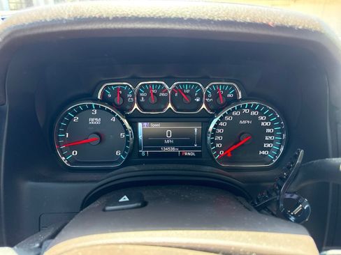 Used 2017 Chevrolet Suburban LT w/ Max Trailering Package RWD image 17