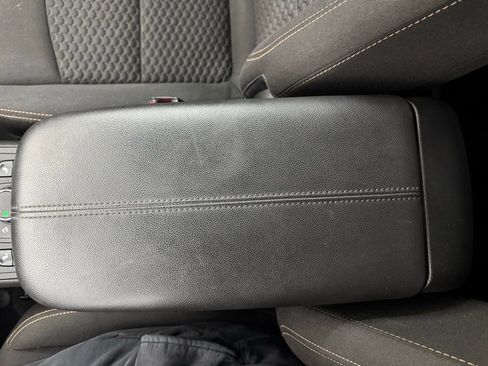 Used 2020 GMC Terrain SLE w/ Driver Convenience Package image 28