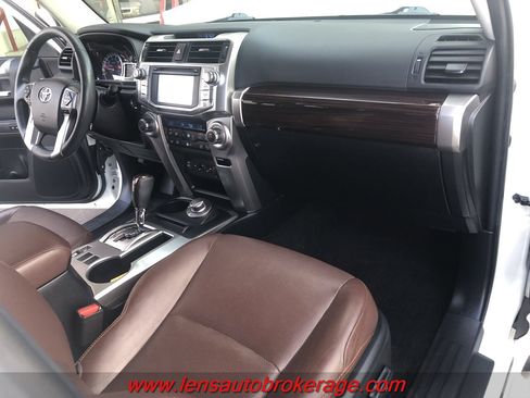 Used 2018 Toyota 4Runner Limited image 27