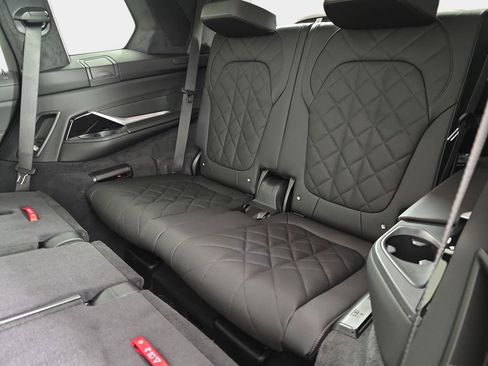 New 2026 BMW X7 xDrive40i image 14