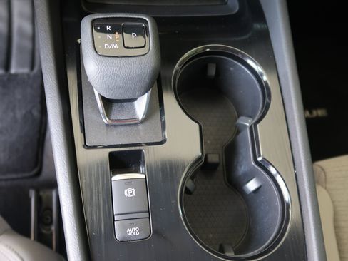 Used 2022 Nissan Rogue SV AWD/4WD image 35