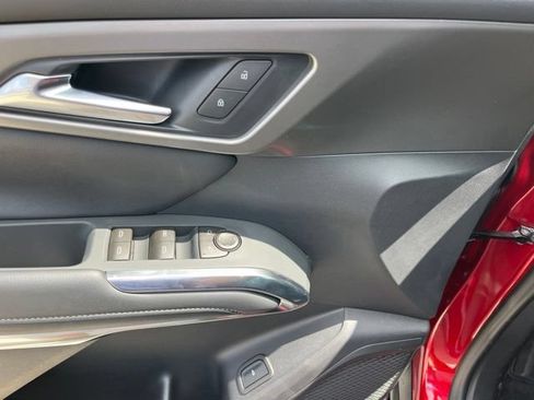 New 2026 Chevrolet Traverse LT w/ Driver Confidence Package FWD image 16