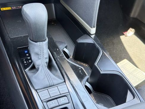 Used 2025 Toyota Camry LE FWD image 30