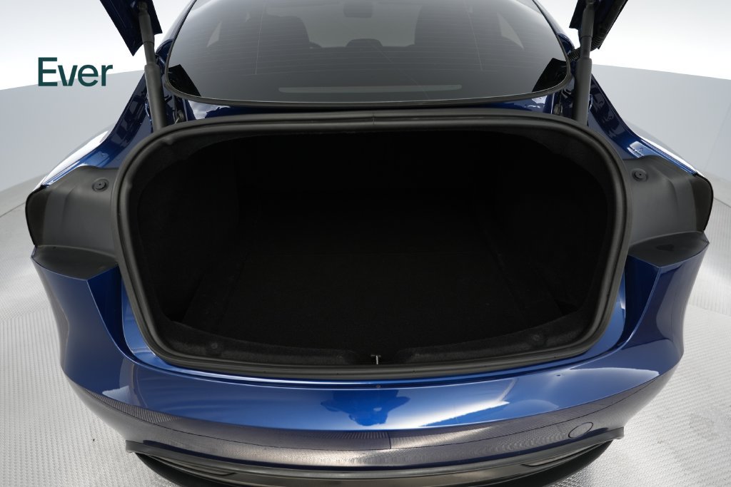 Used 2024 Tesla Model 3 Standard Range RWD image 8