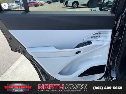 New 2026 Jeep Cherokee Overland w/ Advanced Pro Tech Group AWD/4WD image 16