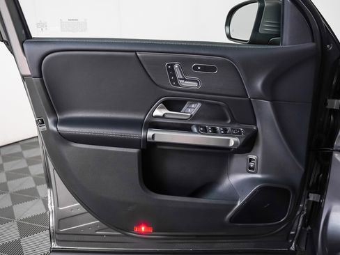 New 2026 Mercedes-Benz GLB 250 250 image 22