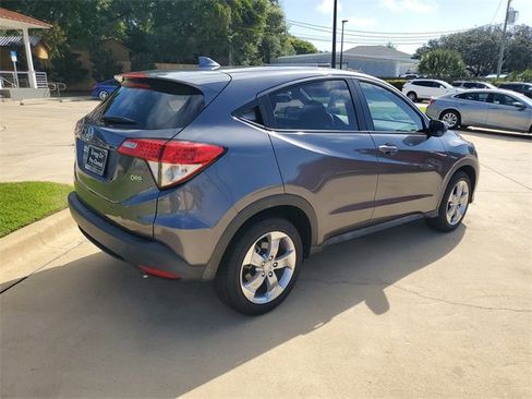 Used 2021 Honda HR-V LX image 9