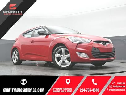 Used 2014 Hyundai Veloster w/ Style Package 02