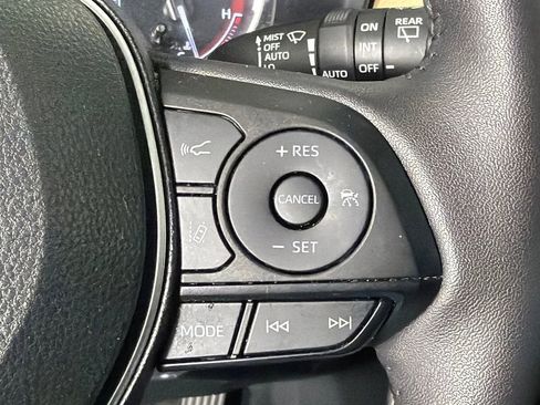 Used 2023 Toyota RAV4 XLE Premium image 27