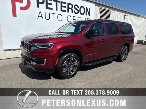 Used 2024 Jeep Wagoneer L Series II w/ Flexible Seating Group AWD/4WD image 8