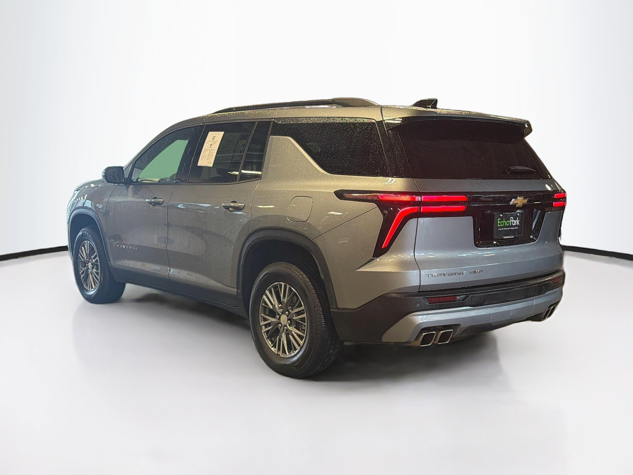 Used 2025 Chevrolet Traverse LT AWD/4WD image 5