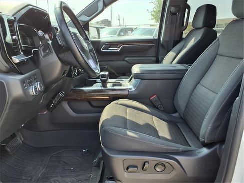 Used 2023 GMC Sierra 1500 Elevation w/ LPO, Elevation Black Package image 4