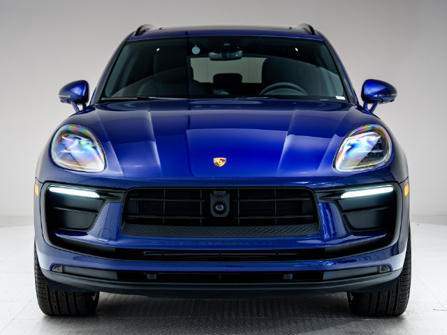 Certified 2026 Porsche Macan AWD/4WD image 33