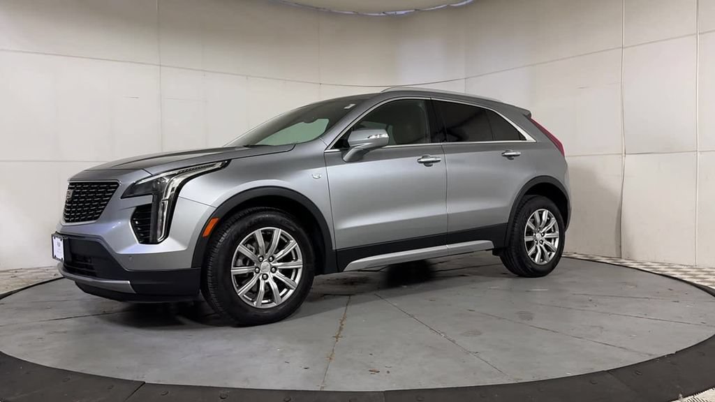 Used 2023 Cadillac XT4 Premium Luxury w/ Cold Weather Package AWD/4WD image 4