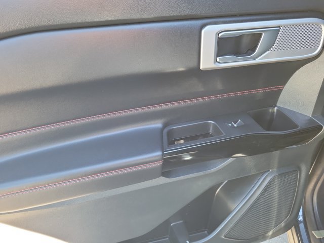 Used 2022 Ford Explorer ST-Line RWD image 12