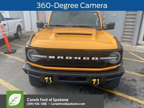 Used 2022 Ford Bronco Badlands image 9