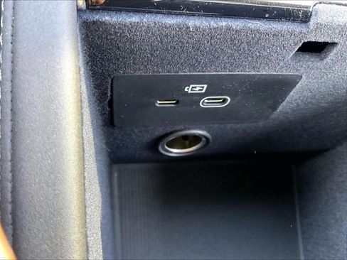 New 2026 Volvo XC90 B5 Plus w/ Protection Package image 23