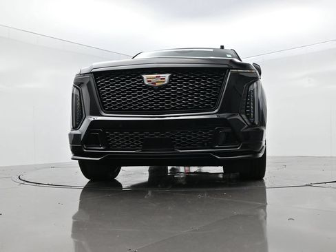 Used 2026 Cadillac Escalade V w/ LPO, Floor Liner Package AWD/4WD image 59